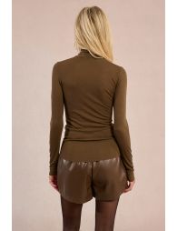 Thin turtleneck