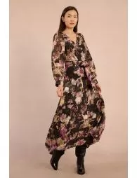 Robe longue portefeuille en semi-transparence