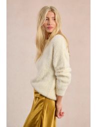 Straight sweater in fluffy knit