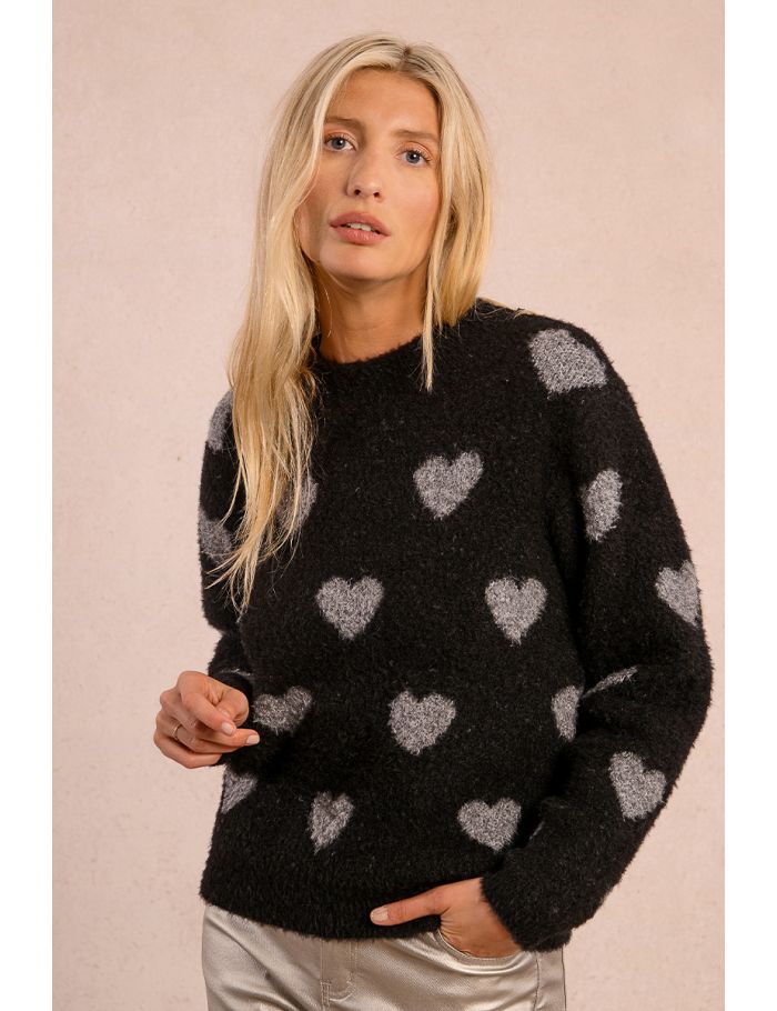 Knitted sweater with heart pattern