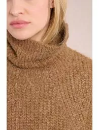 Pull col roulé en maille, sans manches
