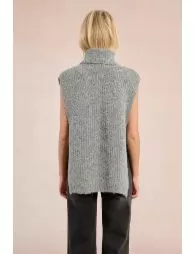 Pull col roulé en maille, sans manches