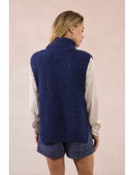 Knitted turtleneck sweater, sleeveless