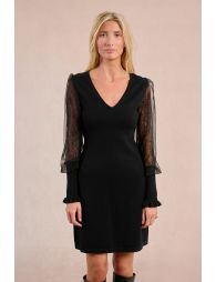 Robe courte en maille et dentelle
