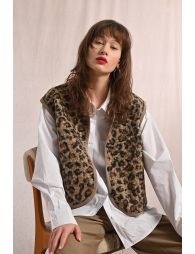Fur-effect sleeveless jacket