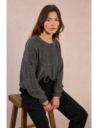 Sweatshirt-style knitted sweater