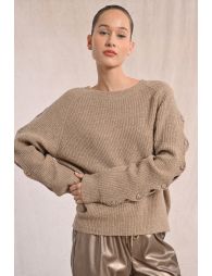 Sweater with buttoned sleeves