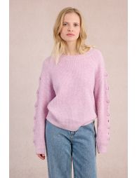 Sweater with buttoned sleeves