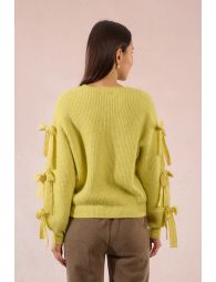 Bow sweater