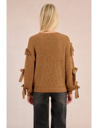 Bow sweater