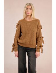 Bow sweater