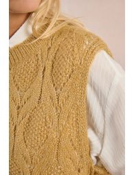 Sleeveless sweater to tie at the sides