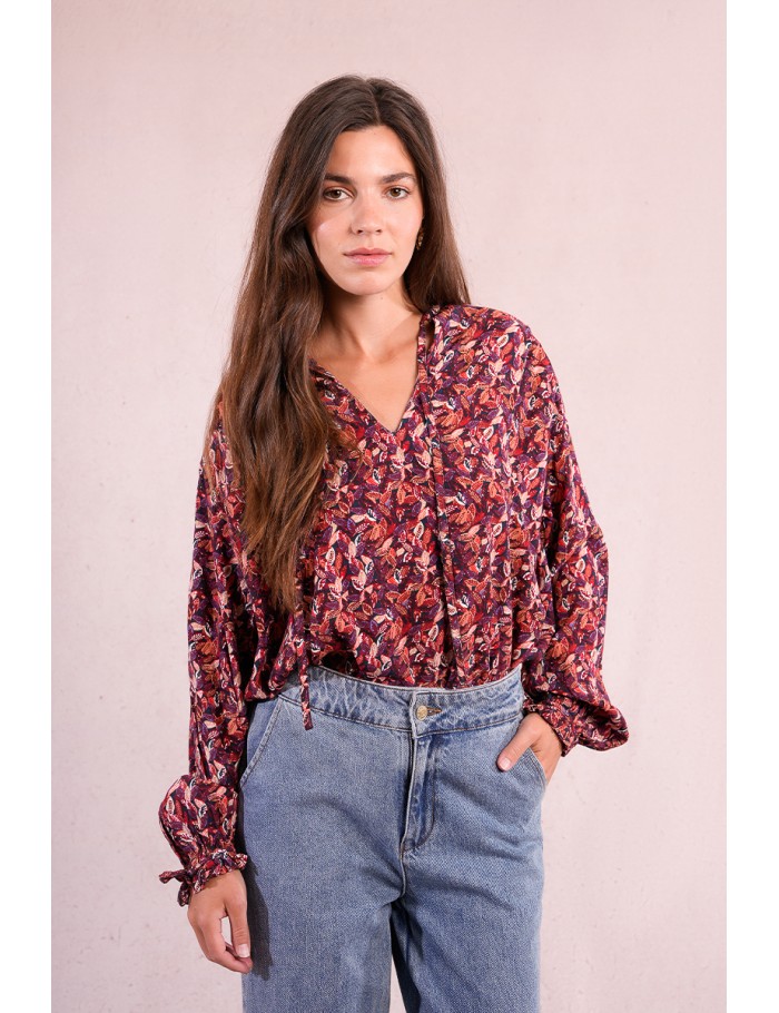 Floral print blouse