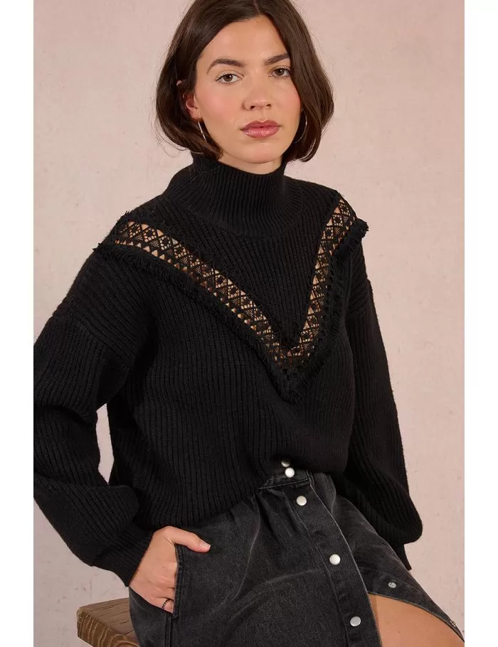 Pull au buste fantaisie