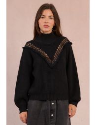 Pull au buste fantaisie