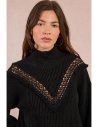 Sweater with fancy bust