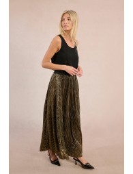 Long pleated and iridescent skirt