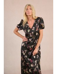 Longue robe satinée