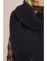 Sleeveless sweater, studded with sequins