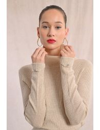 Iridescent ribbed knit turtleneck