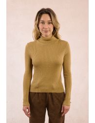Iridescent ribbed knit turtleneck