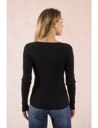 Sous-pull finition dentellée