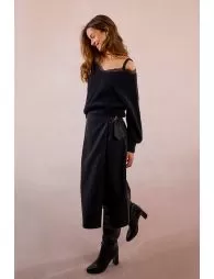 Pull en maille, épaules dégagées