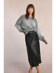 Long skirt in imitation leather