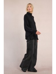 Poncho type sweater with fringes