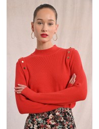 Thin sweater with shoulder pads