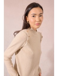 Thin sweater with shoulder pads