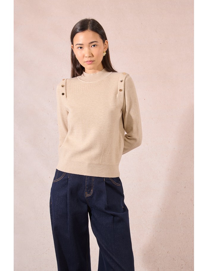 Thin sweater with shoulder pads