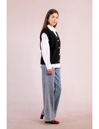 Knitted cardigan, sleeveless