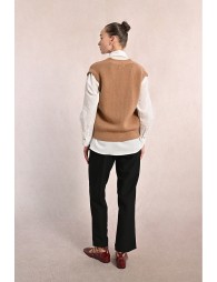 Knitted cardigan, sleeveless