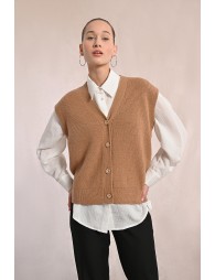 Knitted cardigan, sleeveless