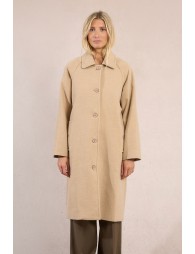 Straight buttoned coat