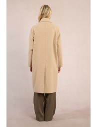Straight buttoned coat