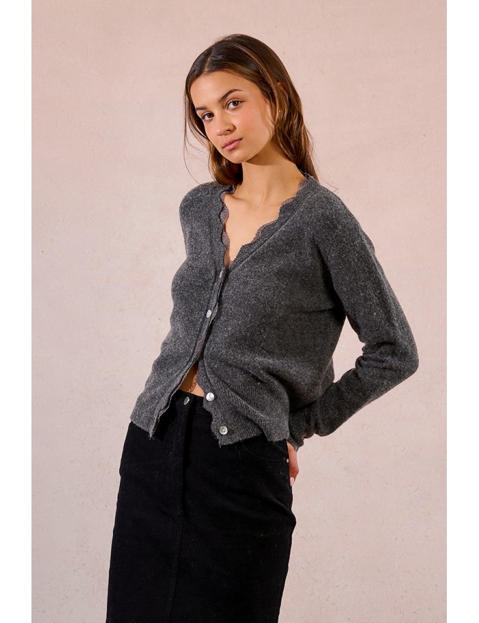 Scalloped cardigan with lace