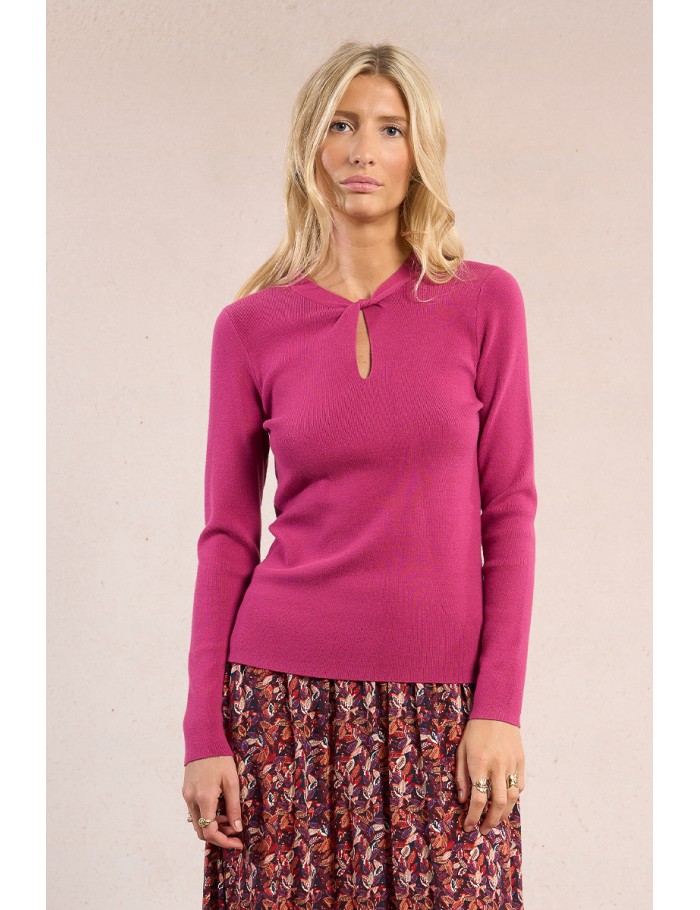 Knitted sweater, fancy neckline