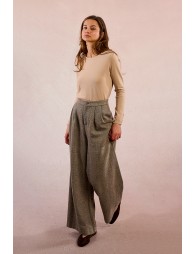 Pantalon large à plis et chevrons