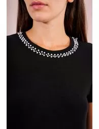 T-shirt droit, col perlé