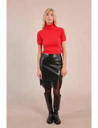 Short skirt in synthetic leather and lace