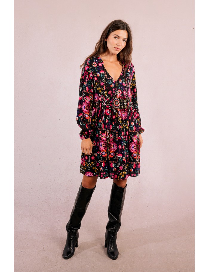 Short dress, ethnic print