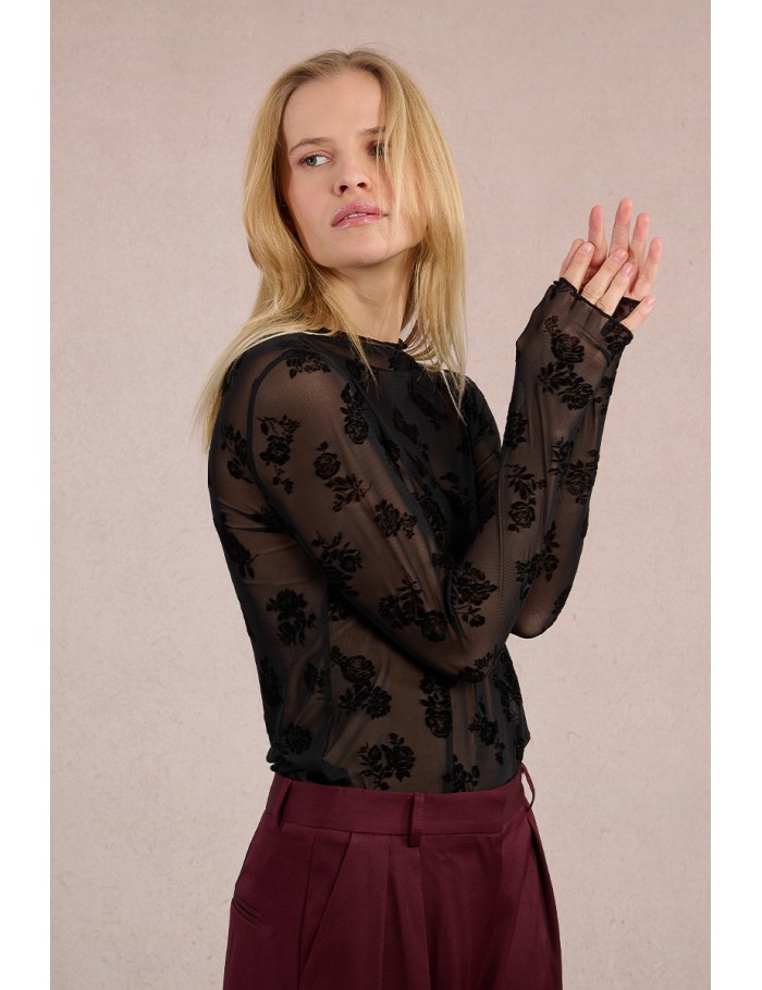 Top en dentelle, transparent