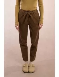 Pantalon suédé en velours côtelé
