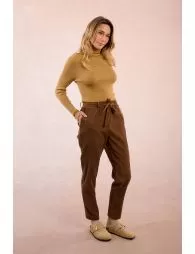 Pantalon suédé en velours côtelé