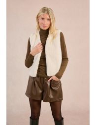 Zigzag faux fur vest