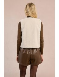 Zigzag faux fur vest