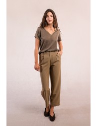 Iridescent V-neck T-shirt