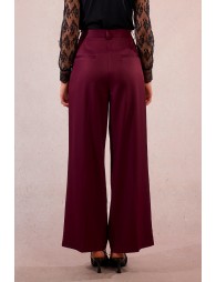 Wide pleated trousers
